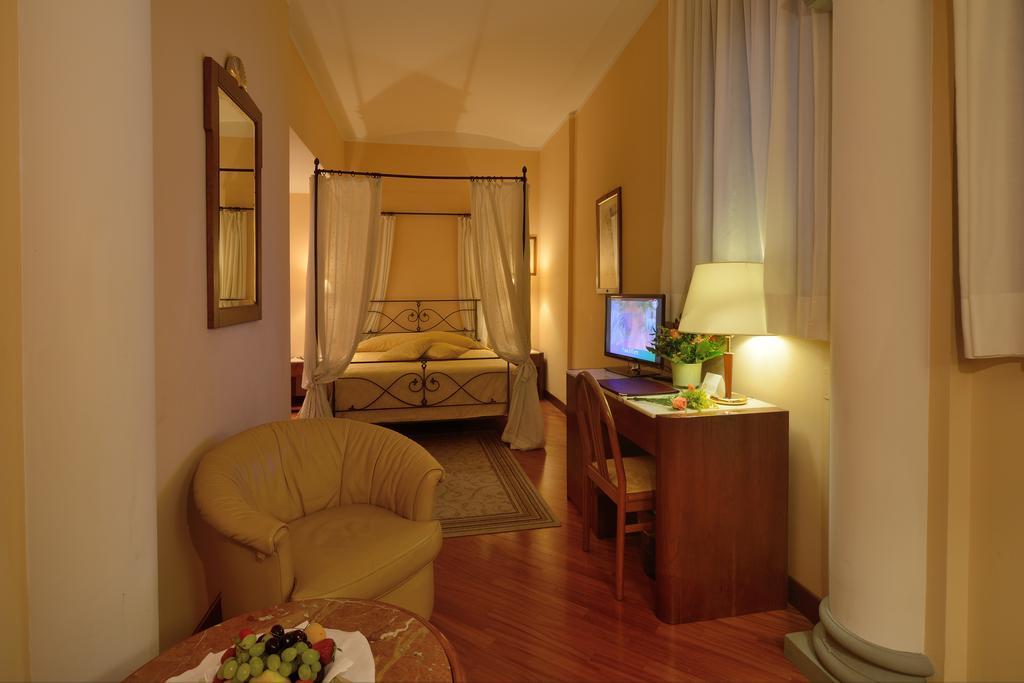 Hotel Roma Firenze Esterno foto